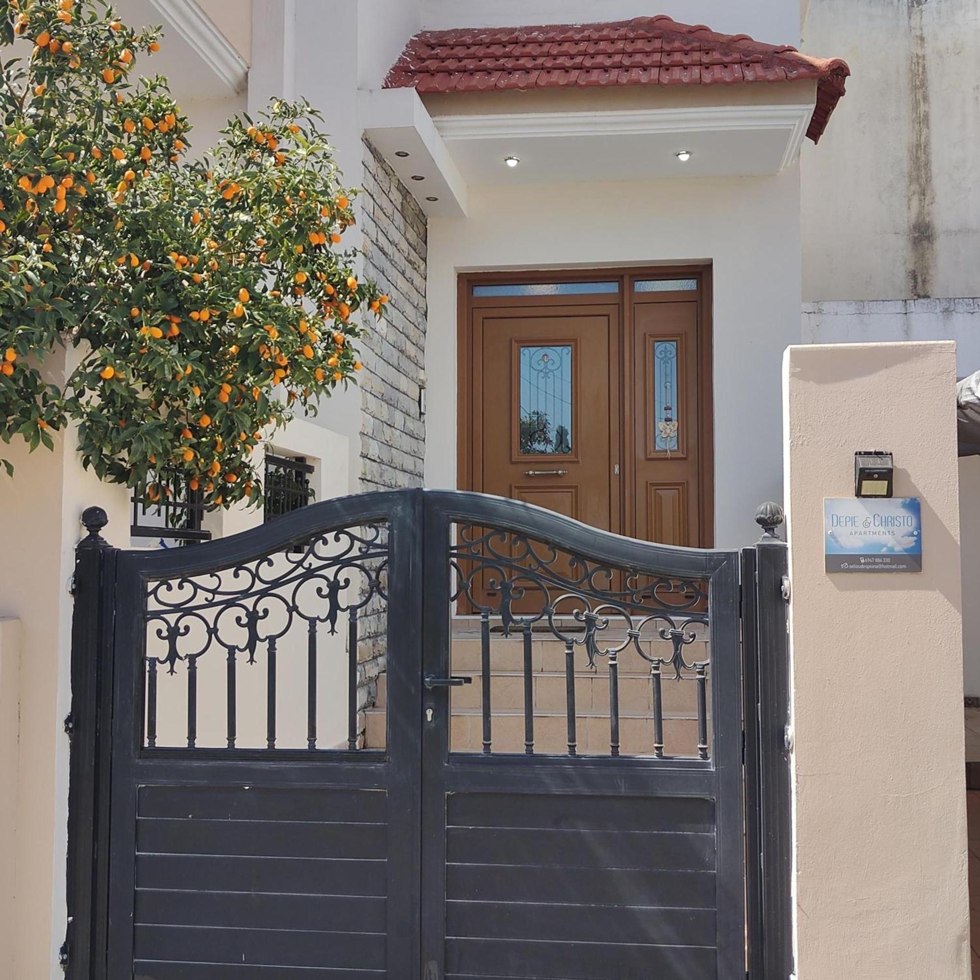 Depie Luxury Apartment In Pastida Bagian luar foto